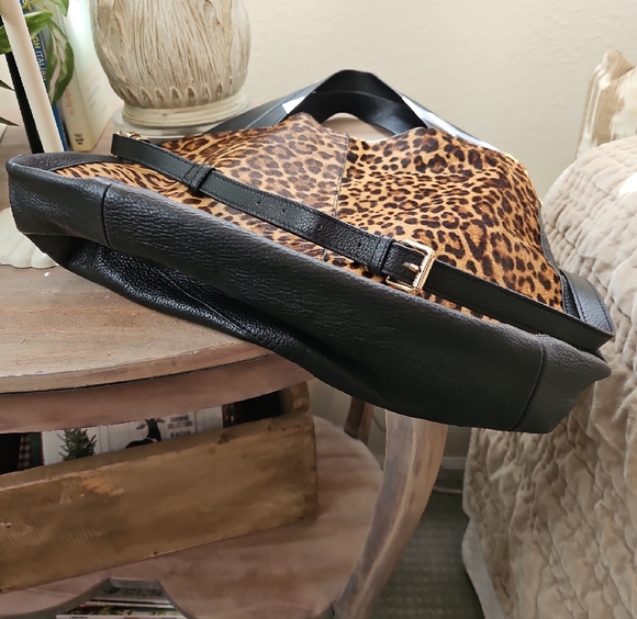 Vince Camuto Leopard Print Shoulder Bag with Black Trim - Picture 12 of 12